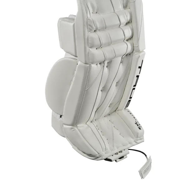 Catalyst 7×3 goalie pads