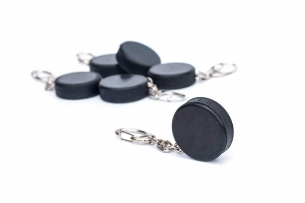 Hockeypuck på nøkkelring